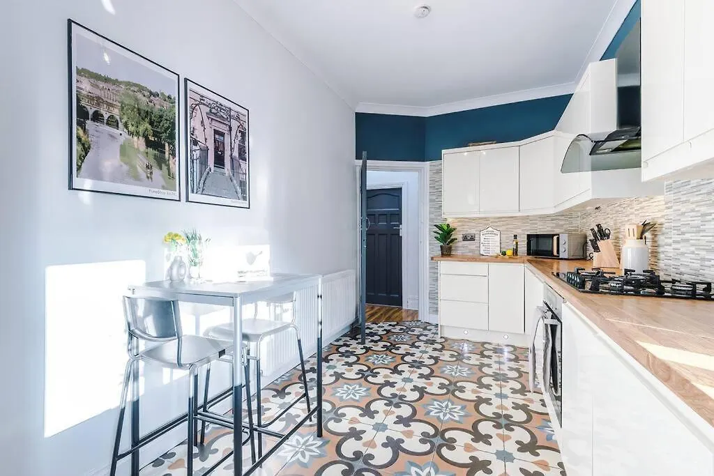 Tatil Evi Huge House In Headingley Leeds - 6 Bedroom - 10 Actual Beds - Sleeps 13 - By Purestay Accommodation Meanwood Birleşik Krallık