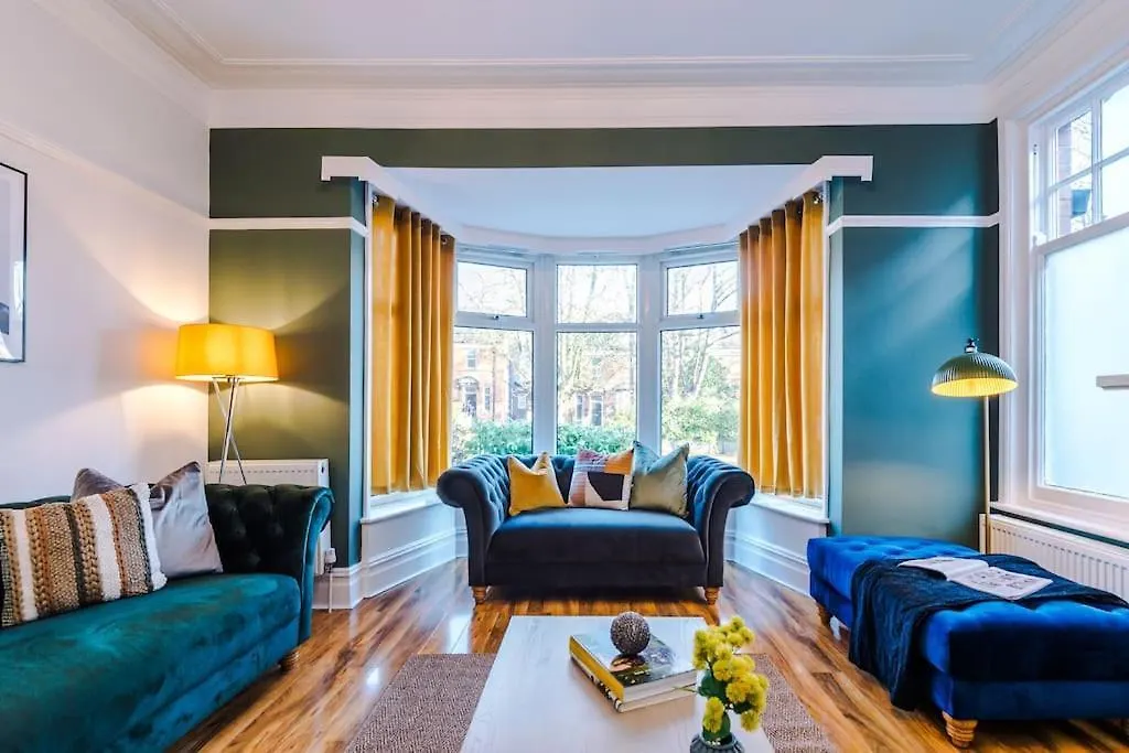 Huge House In Headingley Leeds - 6 Bedroom - 10 Actual Beds - Sleeps 13 - By Purestay Accommodation Meanwood 0*,